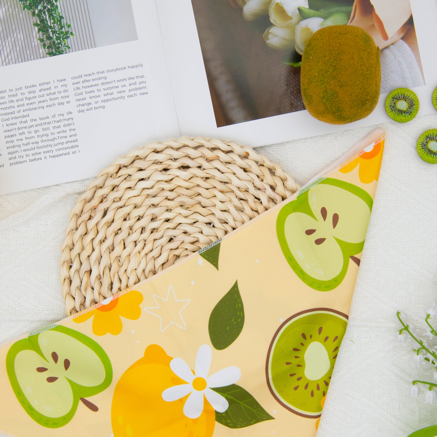Fresh Fruit Dog Bandana(Kiwi)