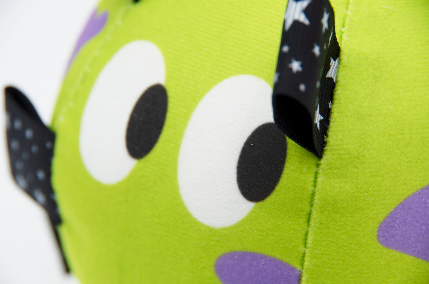 Big Eyed Grab Tabs Pup Ball Toy (Zesty Lime)