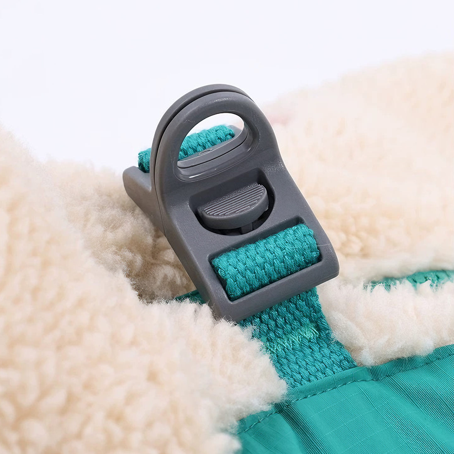 Winter Warmth & Windproof Dog Coat — Plush, Harness-Integrated & Easy Wear (Beige)